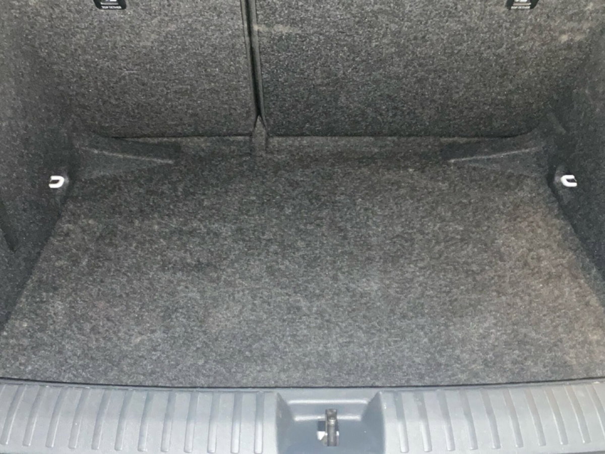 Skoda Kamiq 1.0 tsi Black Dots 115cv dsg (18)