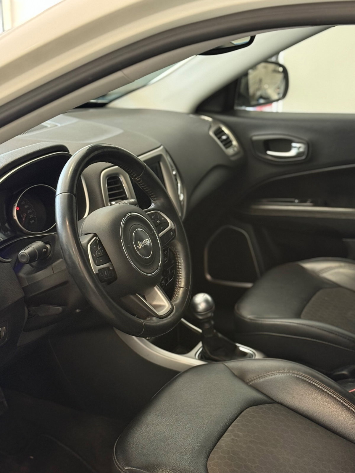 Jeep Compass 1.6 Multijet II 2WD Longitude (6)