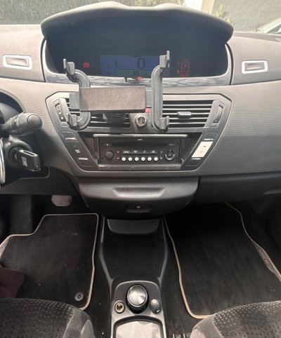 Citroen C4 Gran Picasso 2.0 HDi 138 FAP CMP6 Exclusive Style (17)