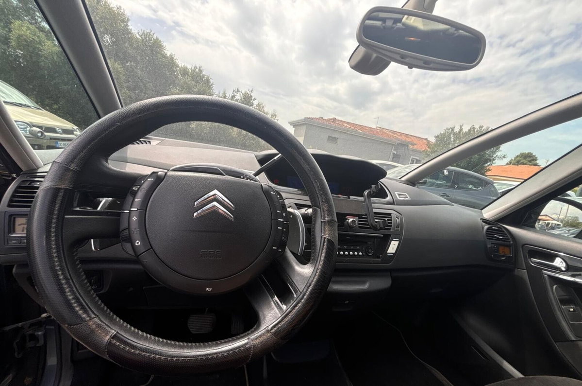 Citroen C4 Gran Picasso 2.0 HDi 138 FAP CMP6 Exclusive Style (18)