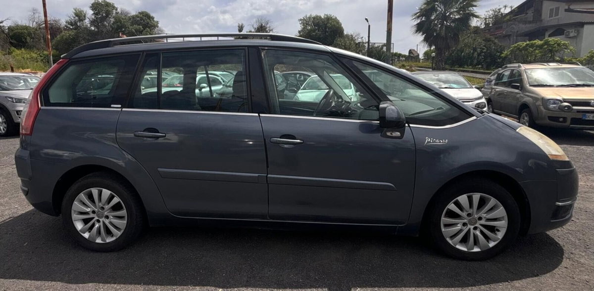 Citroen C4 Gran Picasso 2.0 HDi 138 FAP CMP6 Exclusive Style (2)