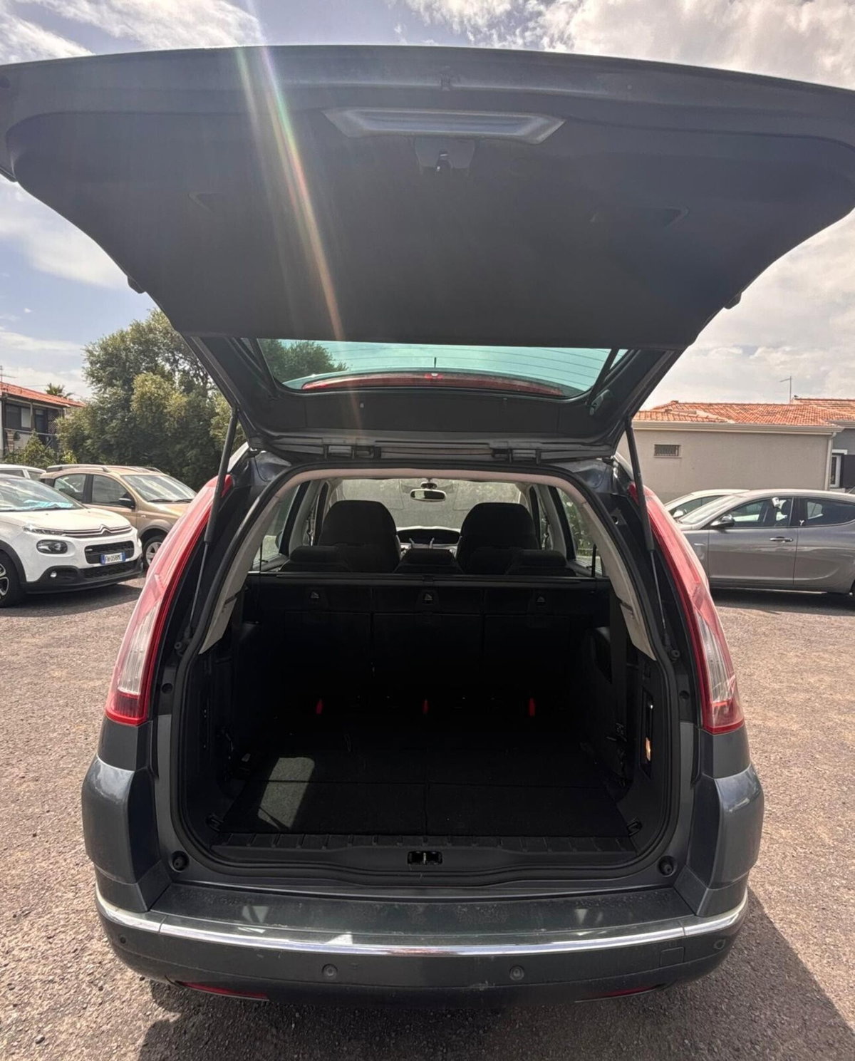 Citroen C4 Gran Picasso 2.0 HDi 138 FAP CMP6 Exclusive Style (6)