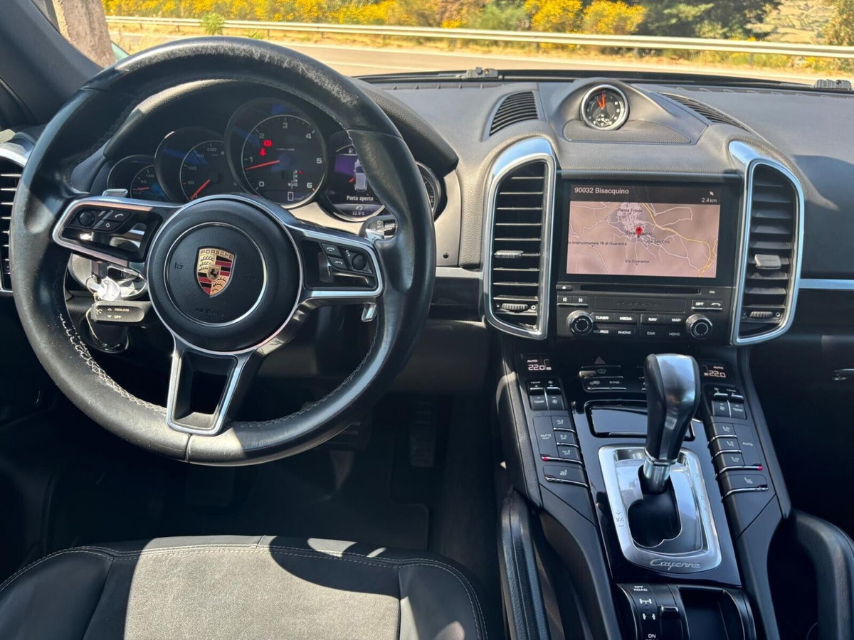 Porsche Cayenne 3.0 Diesel Platinum Edition (14)