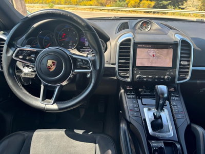 Porsche Cayenne 3.0 Diesel Platinum Edition (14)
