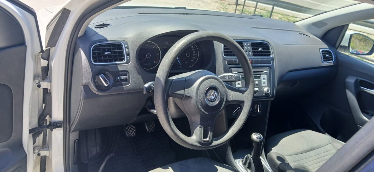 Volkswagen Polo 1.6 TDI 90CV DPF 5 porte Highline (7)