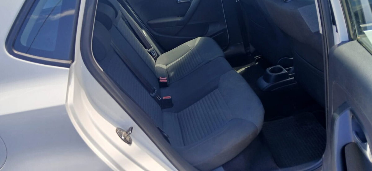 Volkswagen Polo 1.6 TDI 90CV DPF 5 porte Highline (15)