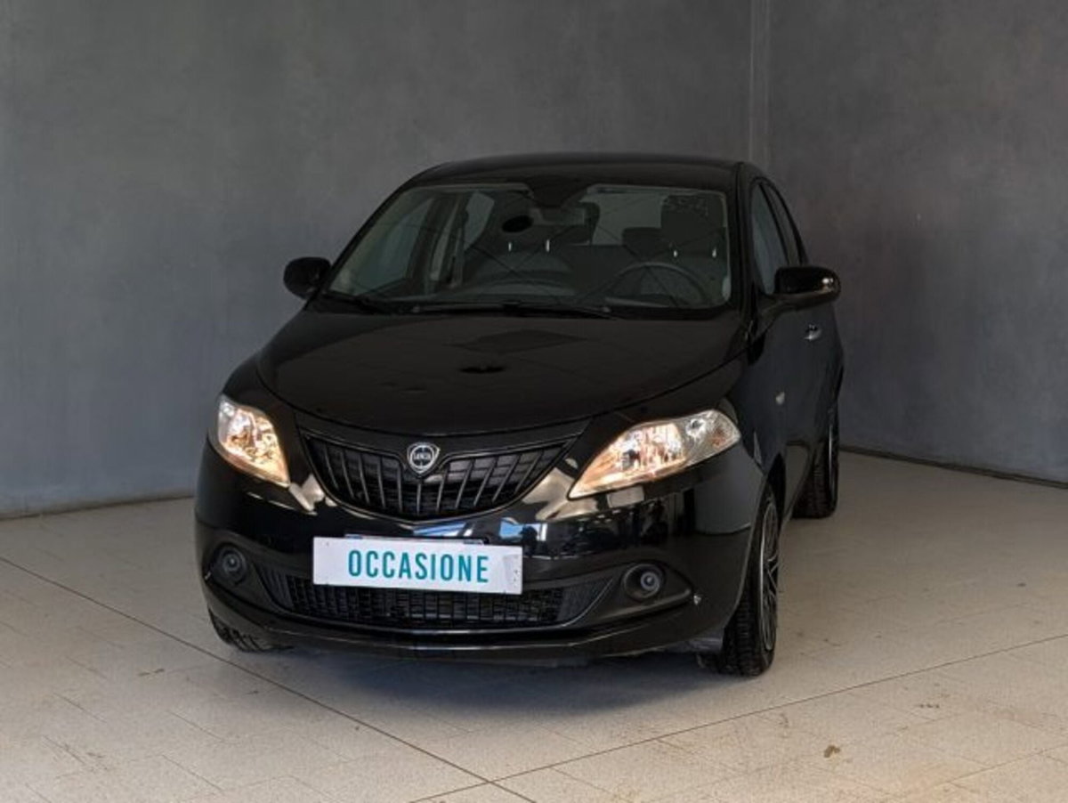 Lancia Ypsilon 1.0 FireFly 5 porte S&S Hybrid Silver Plus