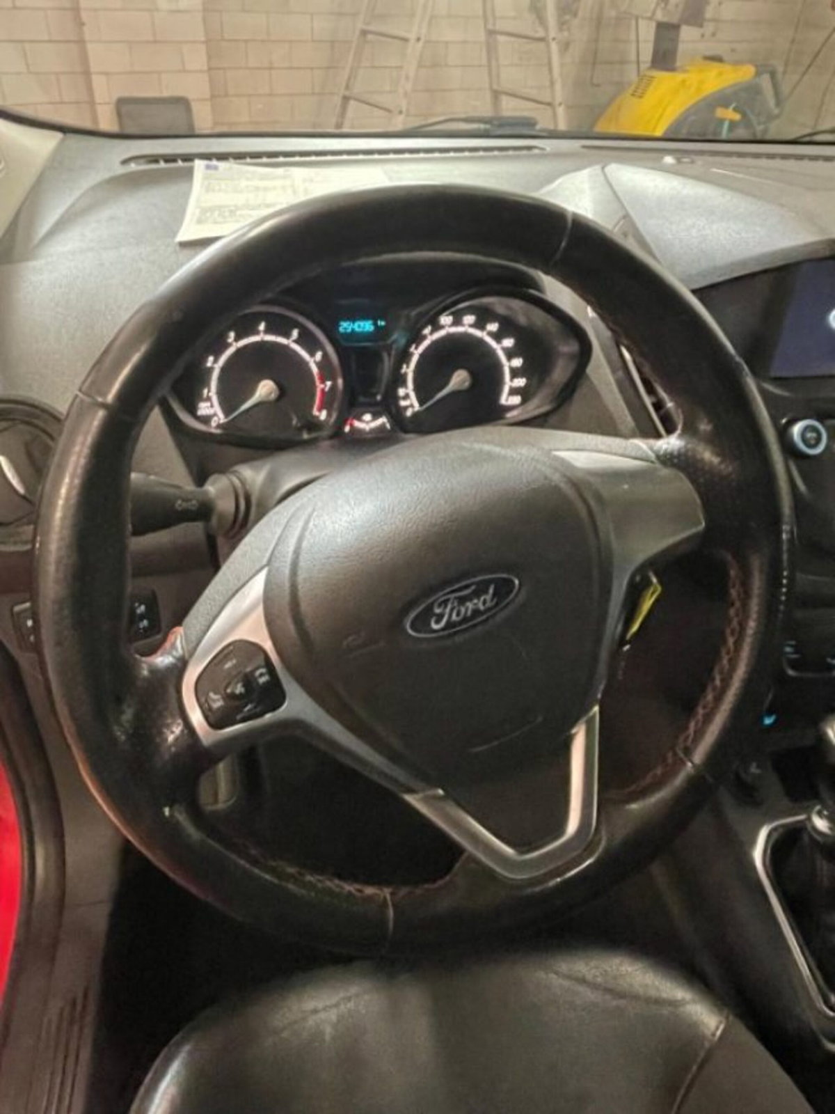 Ford Tourneo Courier 1.0 EcoBoost 100 CV Sport (15)
