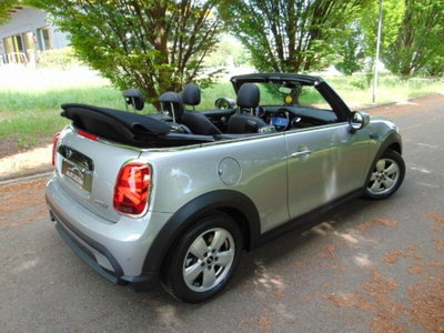 MINI Mini Cabrio 1.5 Cooper Essential Cabrio (12)
