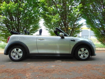 MINI Mini Cabrio 1.5 Cooper Essential Cabrio (14)