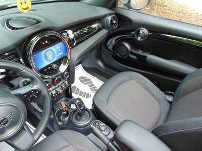 MINI Mini Cabrio 1.5 Cooper Essential Cabrio (20)