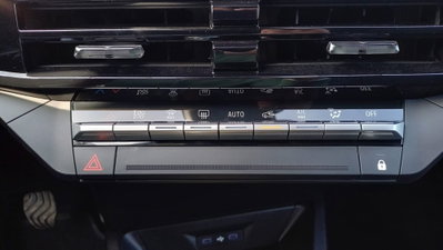 Renault Clio 1.2 tce Techno 115cv (15)