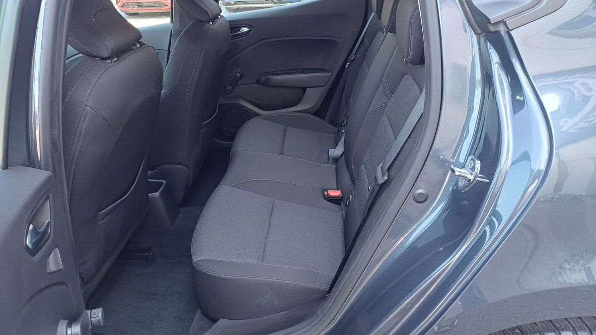 Renault Clio TCe 90 CV 5 porte Business (8)