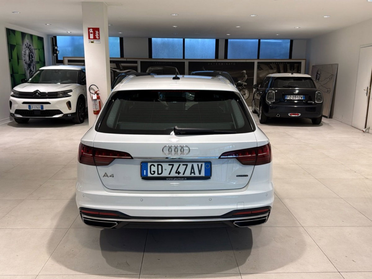 Audi A4 Avant 45 TFSI quattro S tronic Business Advanced (16)