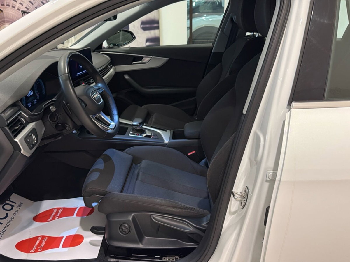 Audi A4 Avant 45 TFSI quattro S tronic Business Advanced (18)