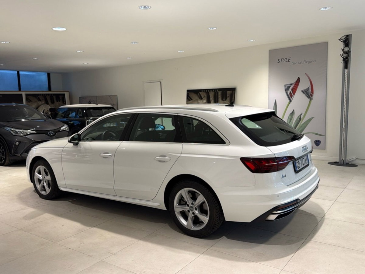 Audi A4 Avant 45 TFSI quattro S tronic Business Advanced (6)