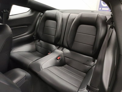 Ford Mustang Coupé Fastback 5.0 V8 GT (6)
