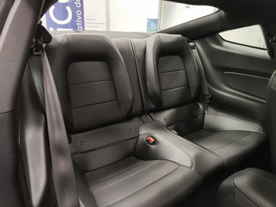 Ford Mustang Coupé Fastback 5.0 V8 GT (7)