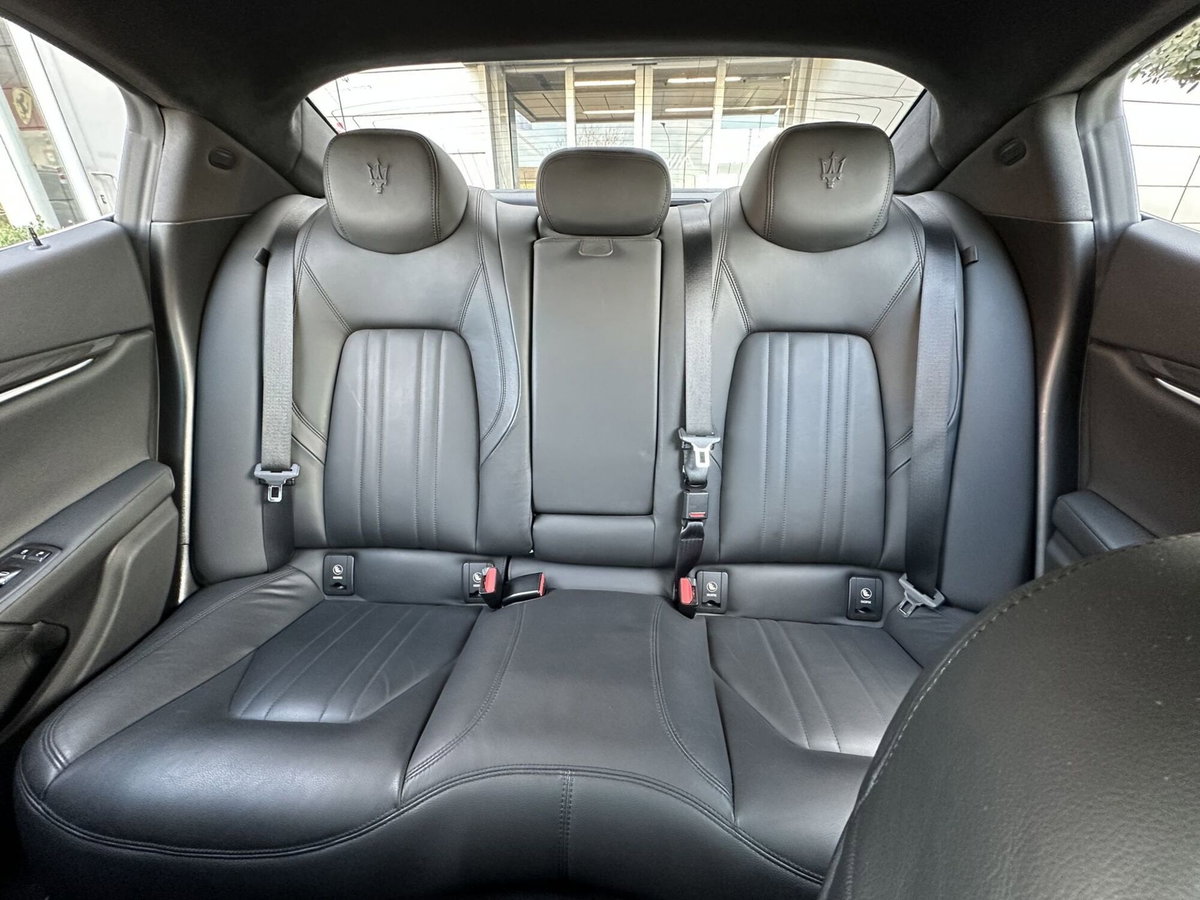 Maserati Ghibli Ghibli V6 Diesel (15)