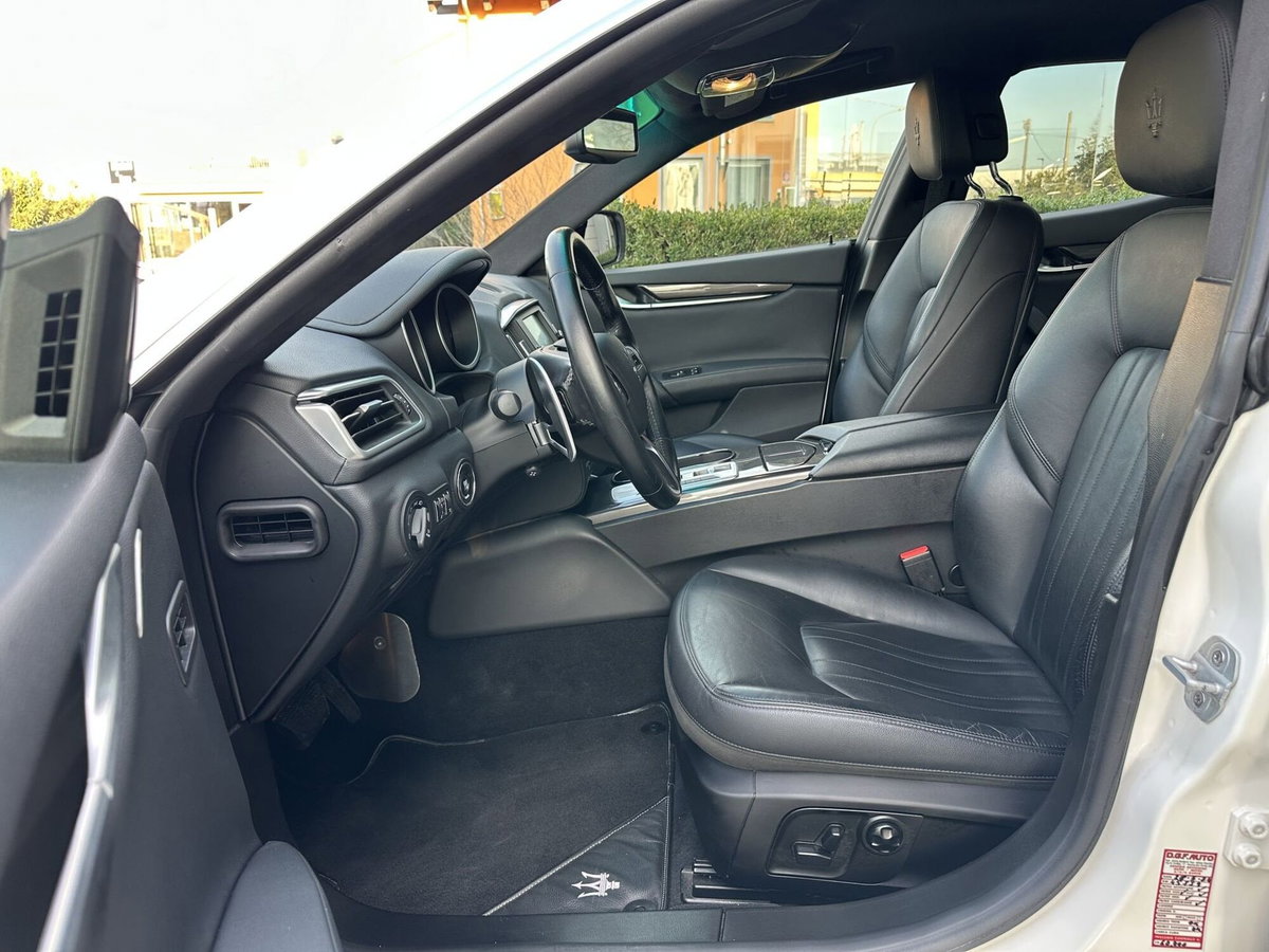 Maserati Ghibli Ghibli V6 Diesel (18)