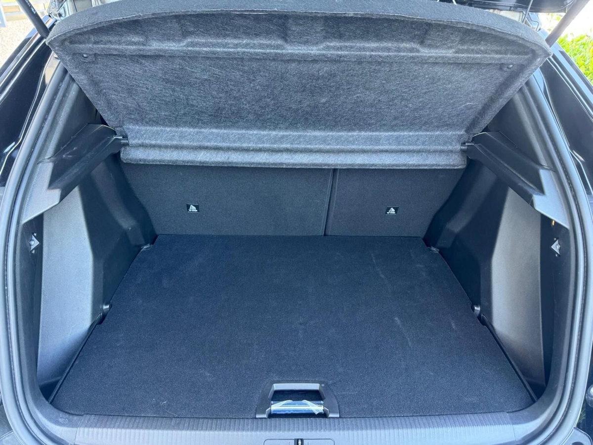 Peugeot 2008 BlueHDi 130 S&S EAT8 Allure Pack (15)