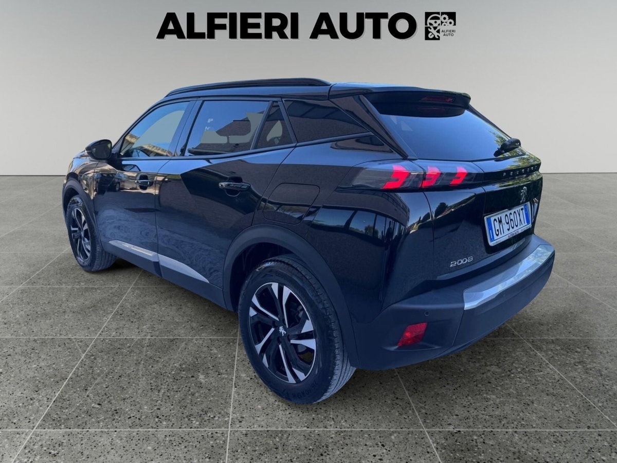 Peugeot 2008 BlueHDi 130 S&S EAT8 Allure Pack (4)