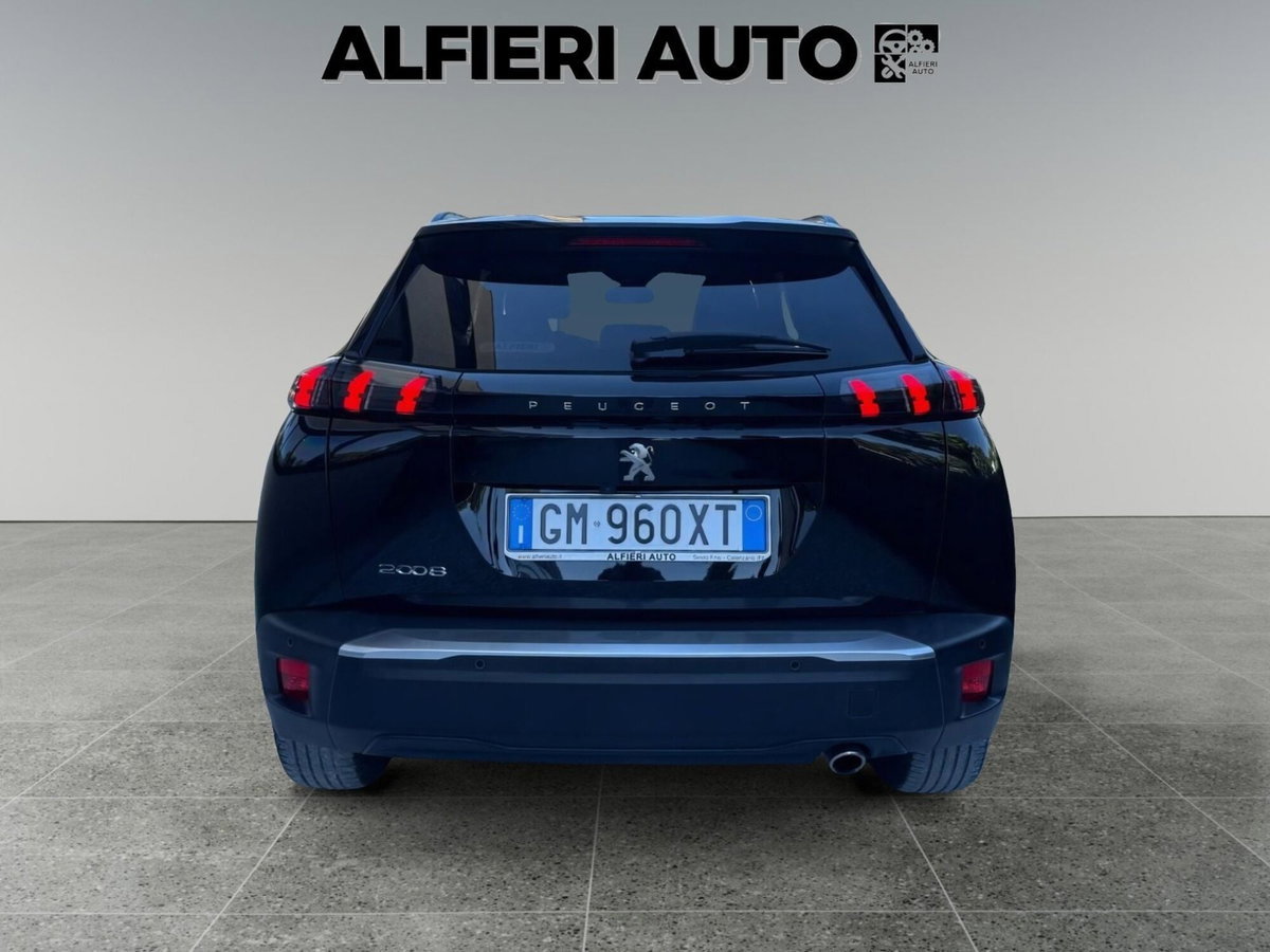 Peugeot 2008 BlueHDi 130 S&S EAT8 Allure Pack (5)