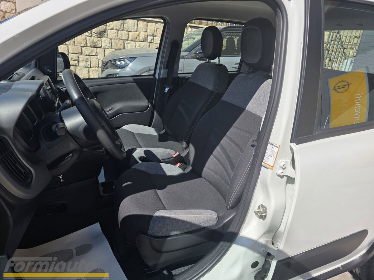 Fiat Panda 1.0 FireFly S&S Hybrid City Cross (11)
