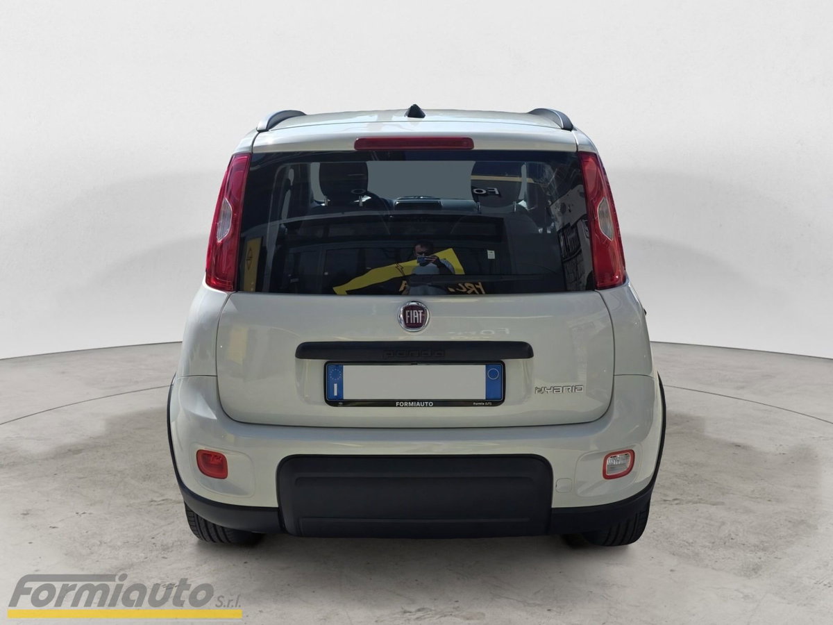 Fiat Panda 1.0 FireFly S&S Hybrid City Cross (6)