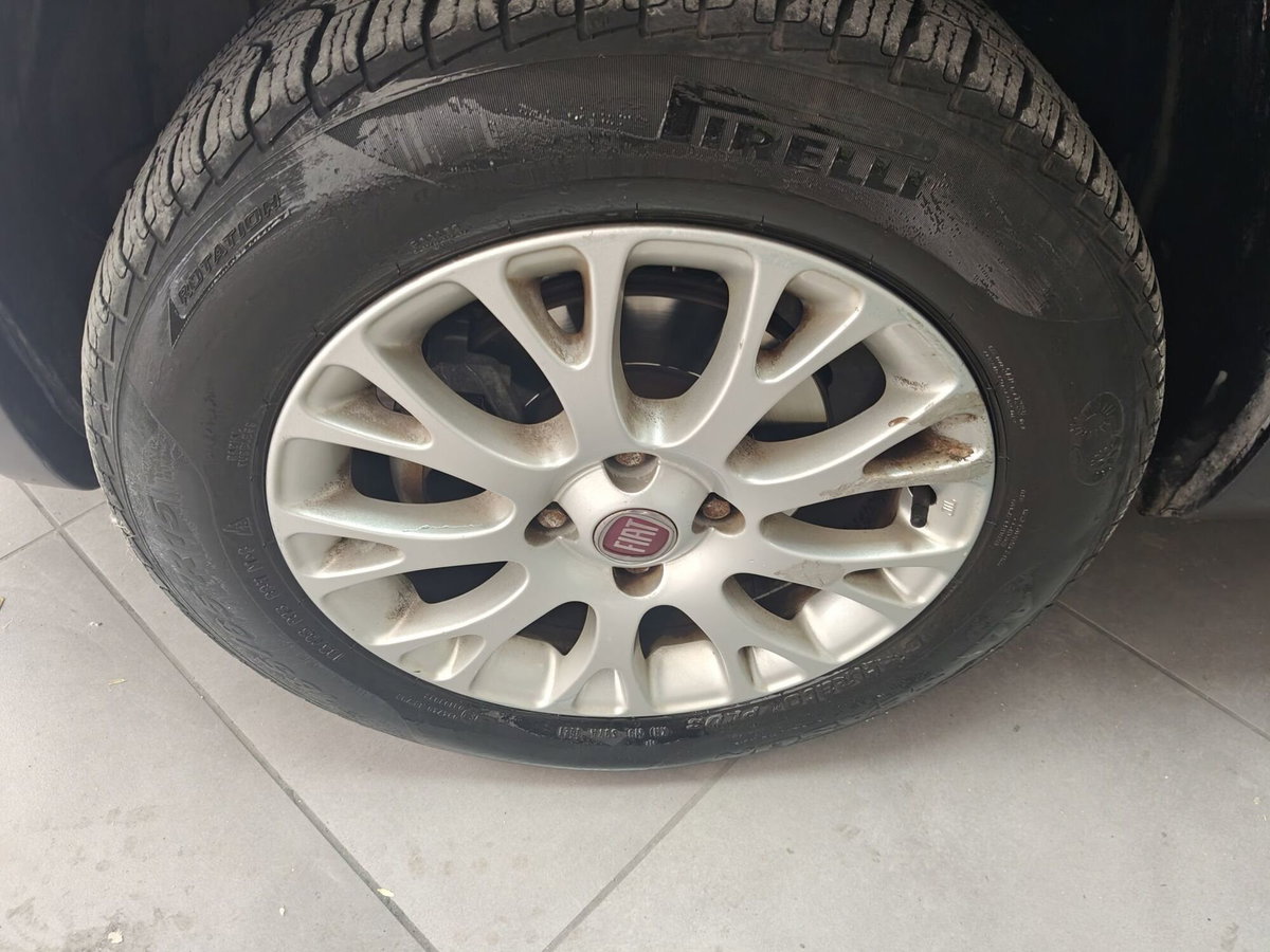 Fiat Grande Punto 1.4 5 porte Actual Natural Power (19)