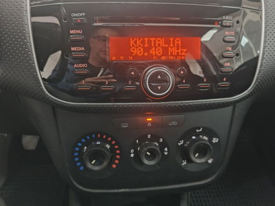 Fiat Grande Punto 1.4 5 porte Actual Natural Power (8)