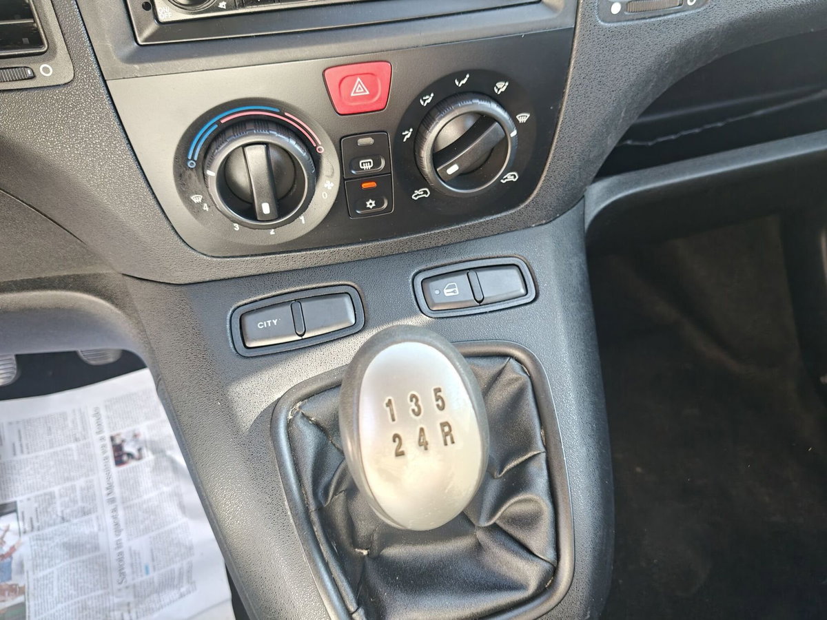 Fiat Idea 1.4 Dynamic GPL (8)