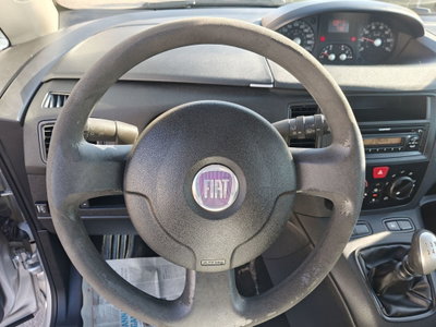 Fiat Idea 1.4 Dynamic GPL (9)