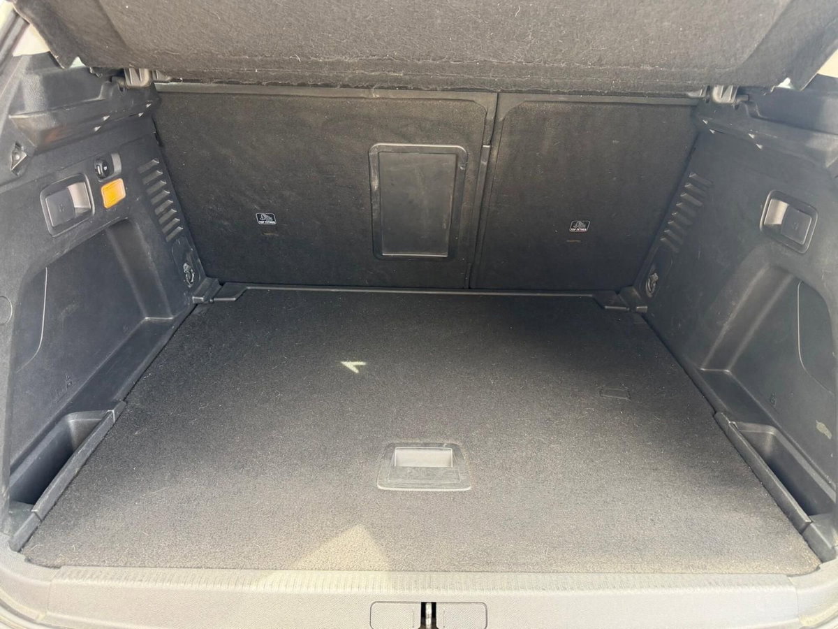 Peugeot 3008 BlueHDi 130 S&S EAT8 Active Business (9)