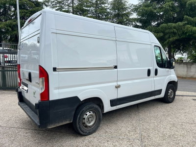 Peugeot Boxer Furgone 333 L2H2 2.2 bluehdi 140cv S&S (4)