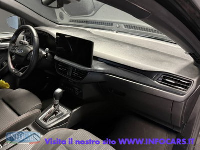 Ford Focus Station Wagon 1.0 EcoBoost Hybrid 155 CV SW ST-Line (12)