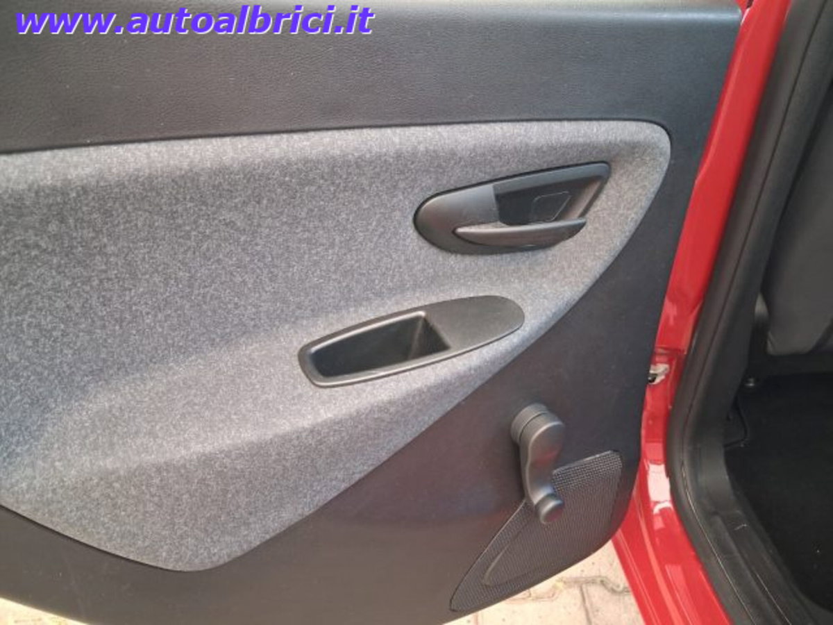 Lancia Ypsilon 1.0 FireFly 5 porte S&S Hybrid Ecochic Silver (15)