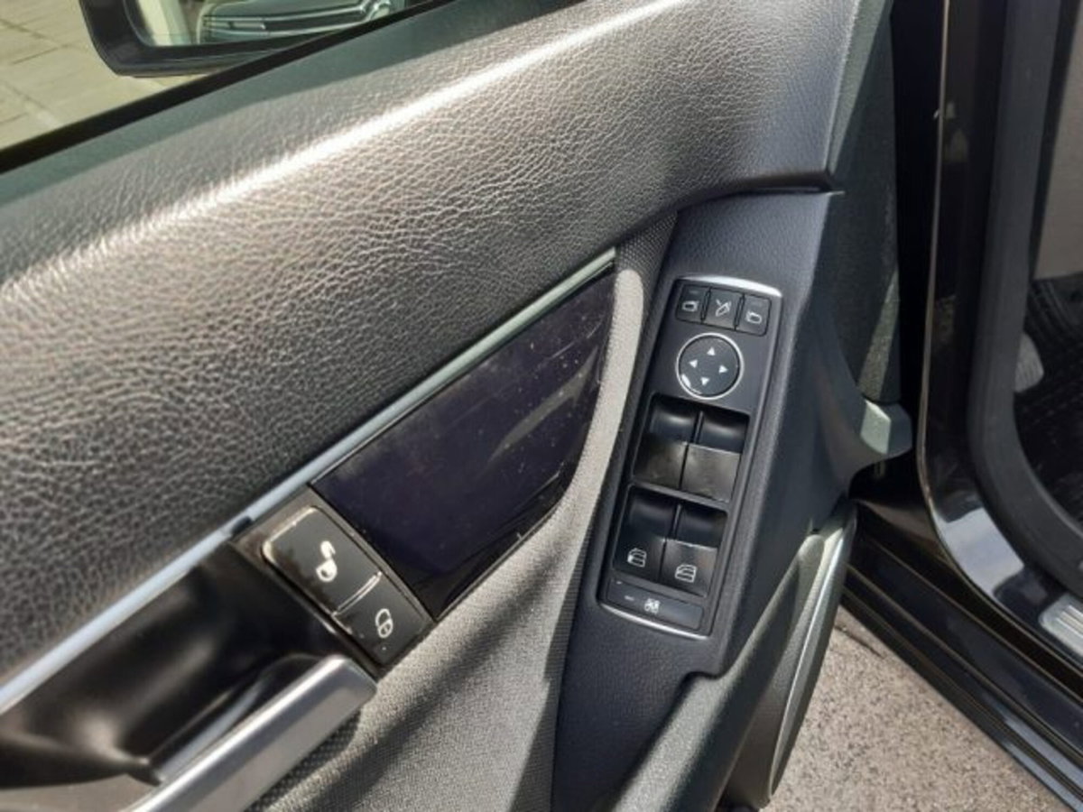 Mercedes-Benz Classe C 180 CDI Trend (14)