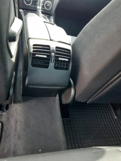 Mercedes-Benz Classe C 180 CDI Trend (17)
