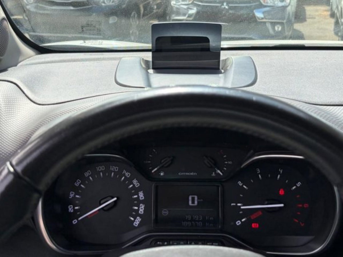 Citroen C3 Aircross BlueHDi 100 Shine (16)