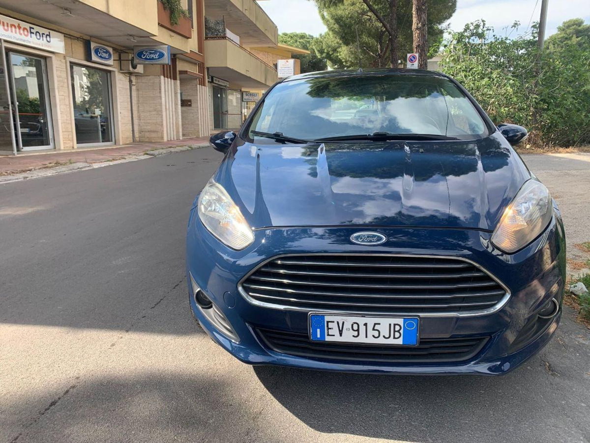 Ford Fiesta 1.2 60CV 5p. Tit. (2)