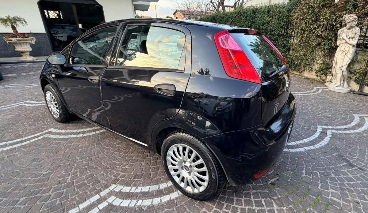 Fiat Punto 1.2 8V 5 porte Street (5)