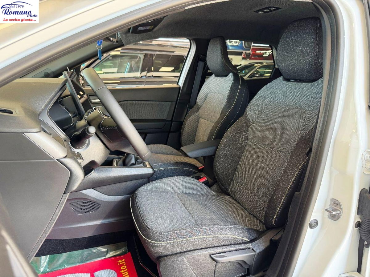 Renault Captur 1.2 eco-g Techno 120cv (6)