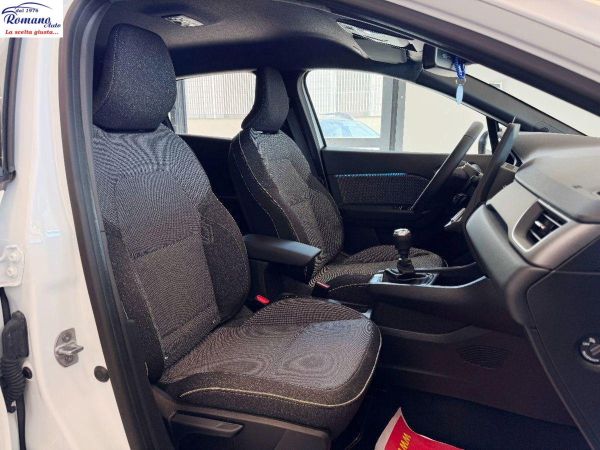 Renault Captur 1.2 eco-g Techno 120cv (7)