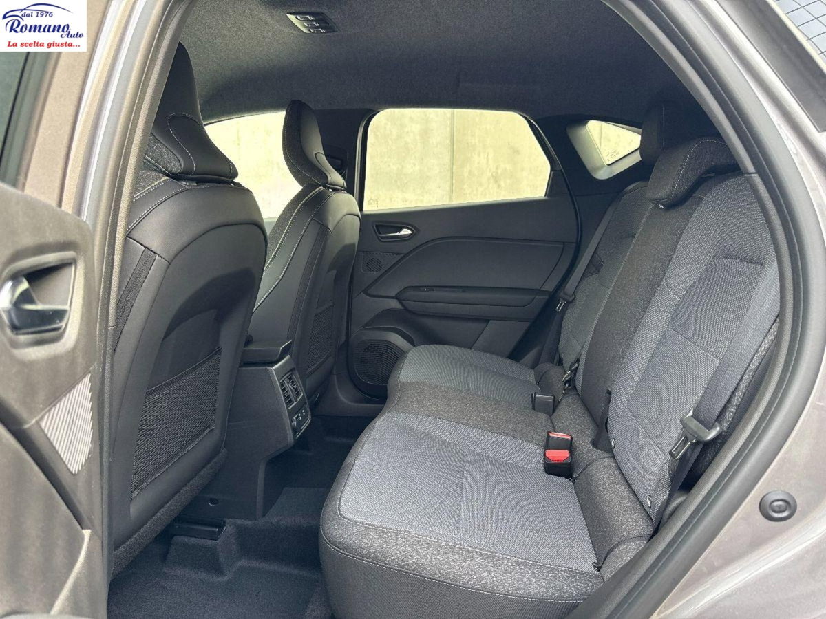 Renault Captur 1.2 eco-g Techno 120cv (8)