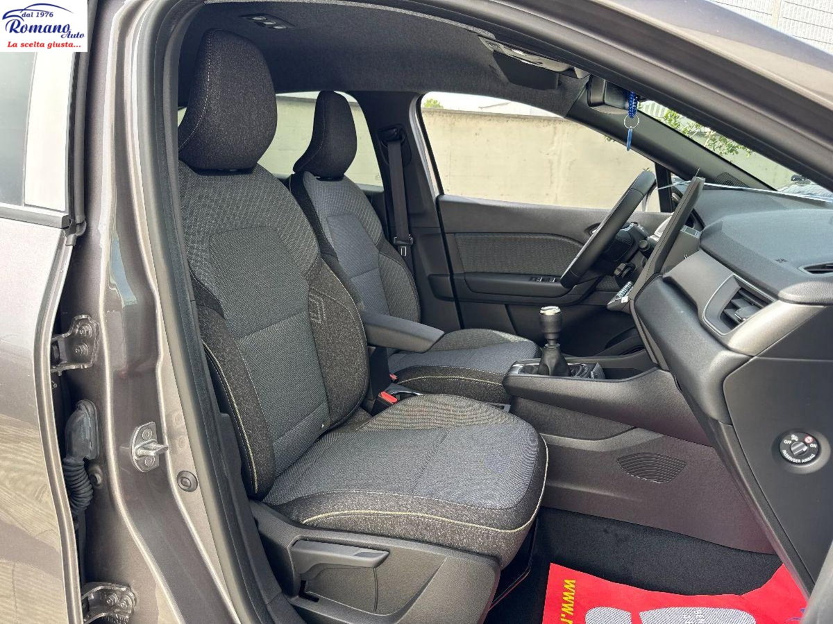 Renault Captur 1.2 eco-g Techno 120cv (9)