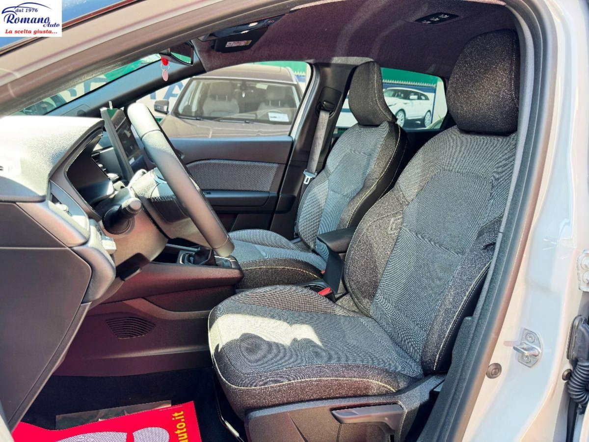 Renault Captur 1.2 eco-g Techno 120cv (7)