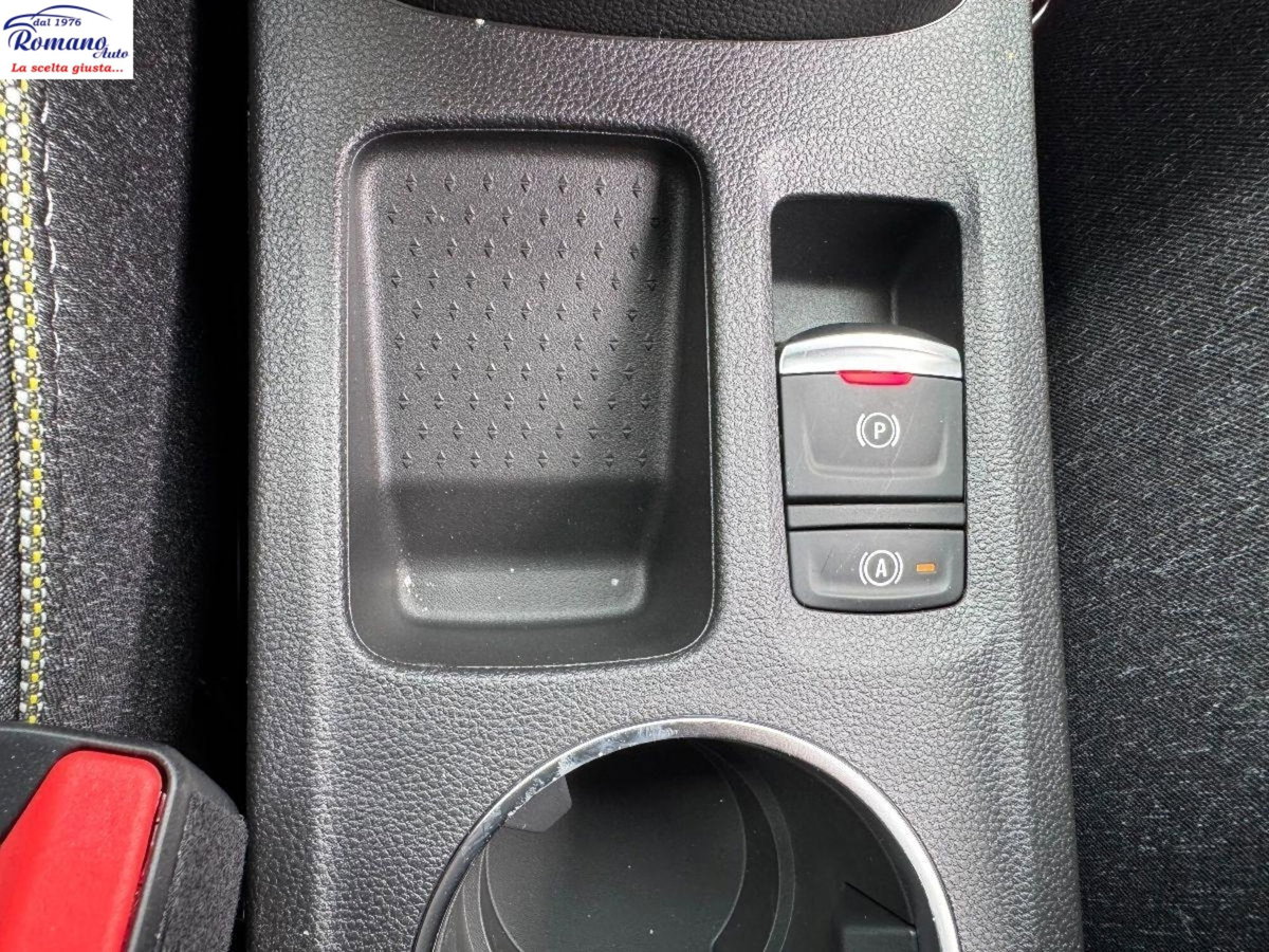 Renault Captur 1.2 eco-g Techno 120cv (15)