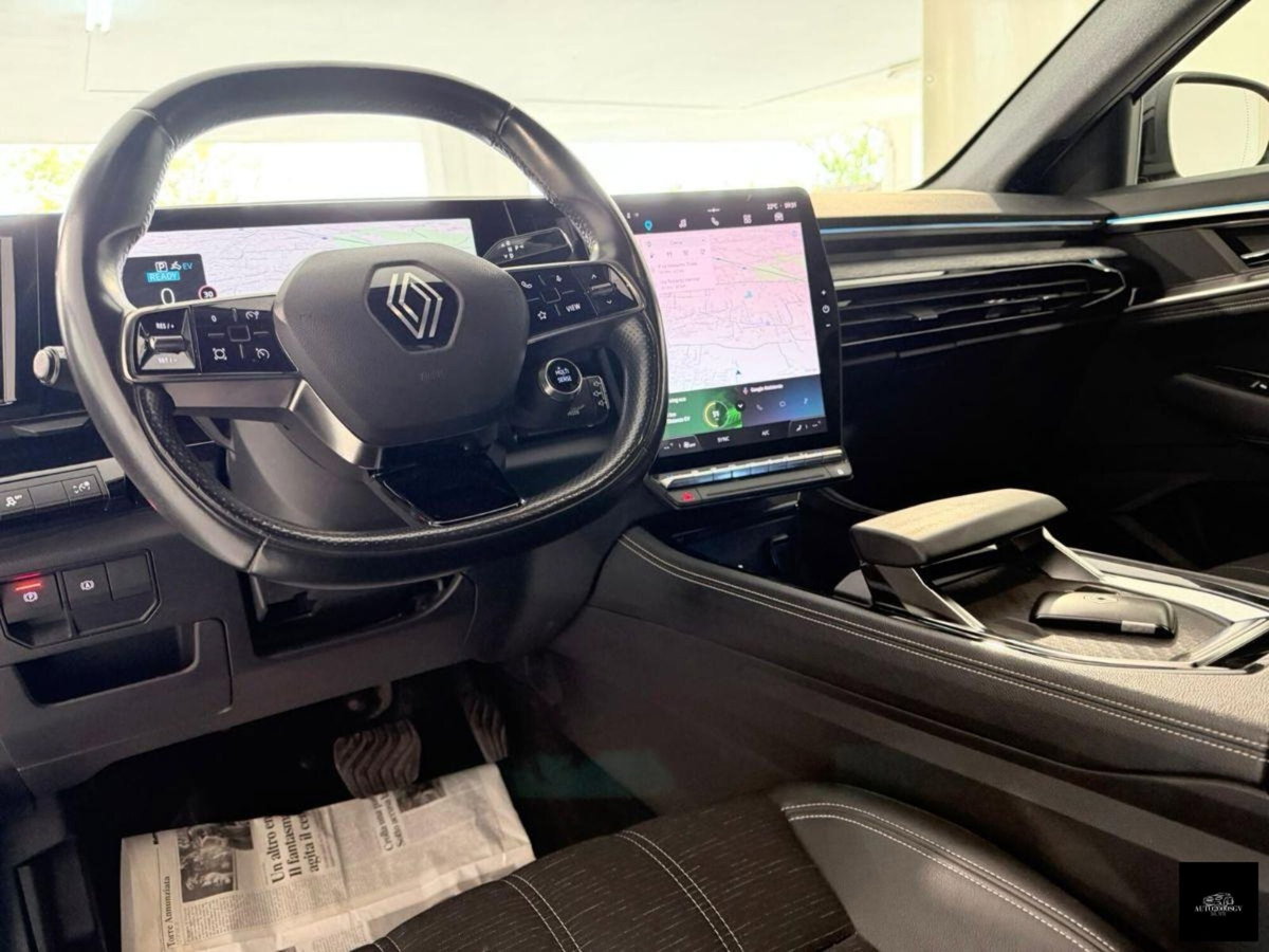 Renault Austral 1.2 full hybrid Techno 200cv auto (12)
