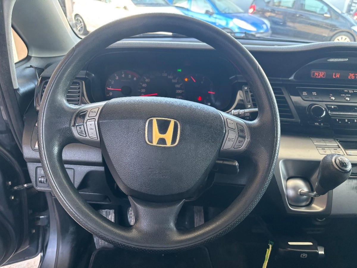 Honda FR-V 16V i-CTDi Comfort (10)